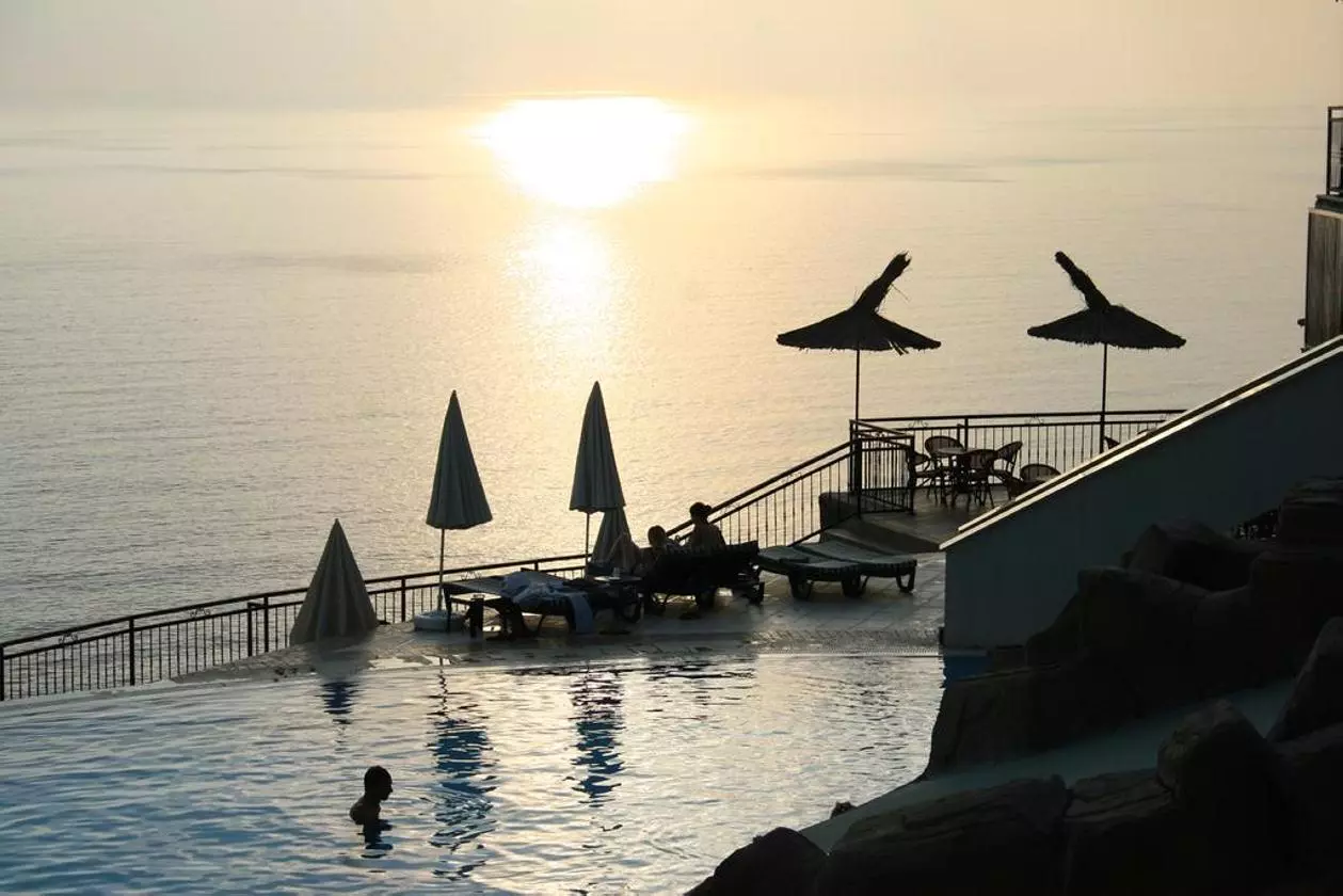 UTOPIA_SHABAVIZ (7).jpg